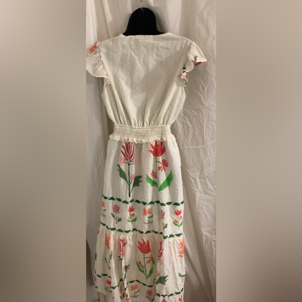 Cream multi floral‎ v-neck ruffled shoulder smocked dress size Small brand new - Picture 16 of 16